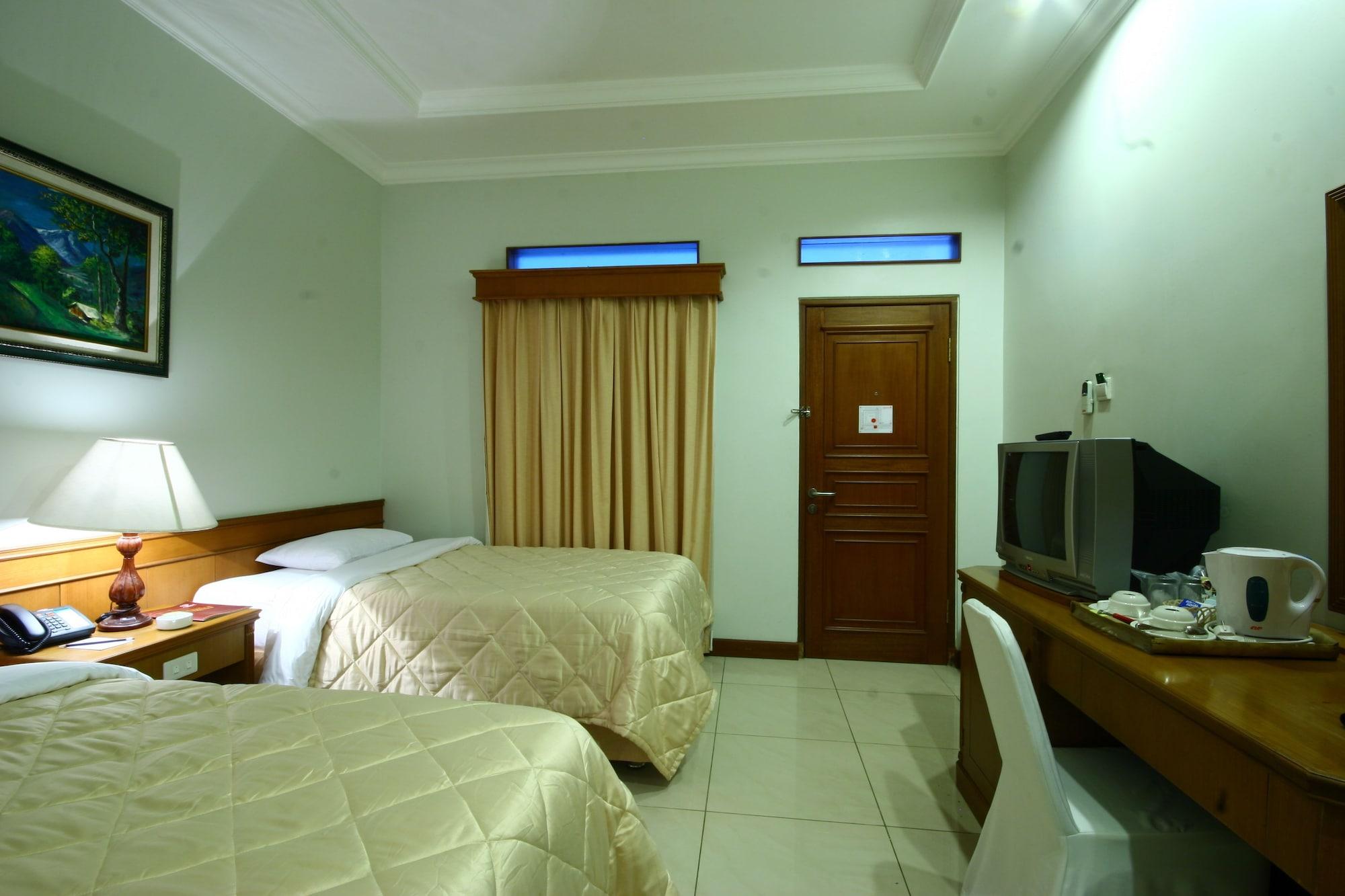 Sahira Butik Hotel Bogor Kültér fotó