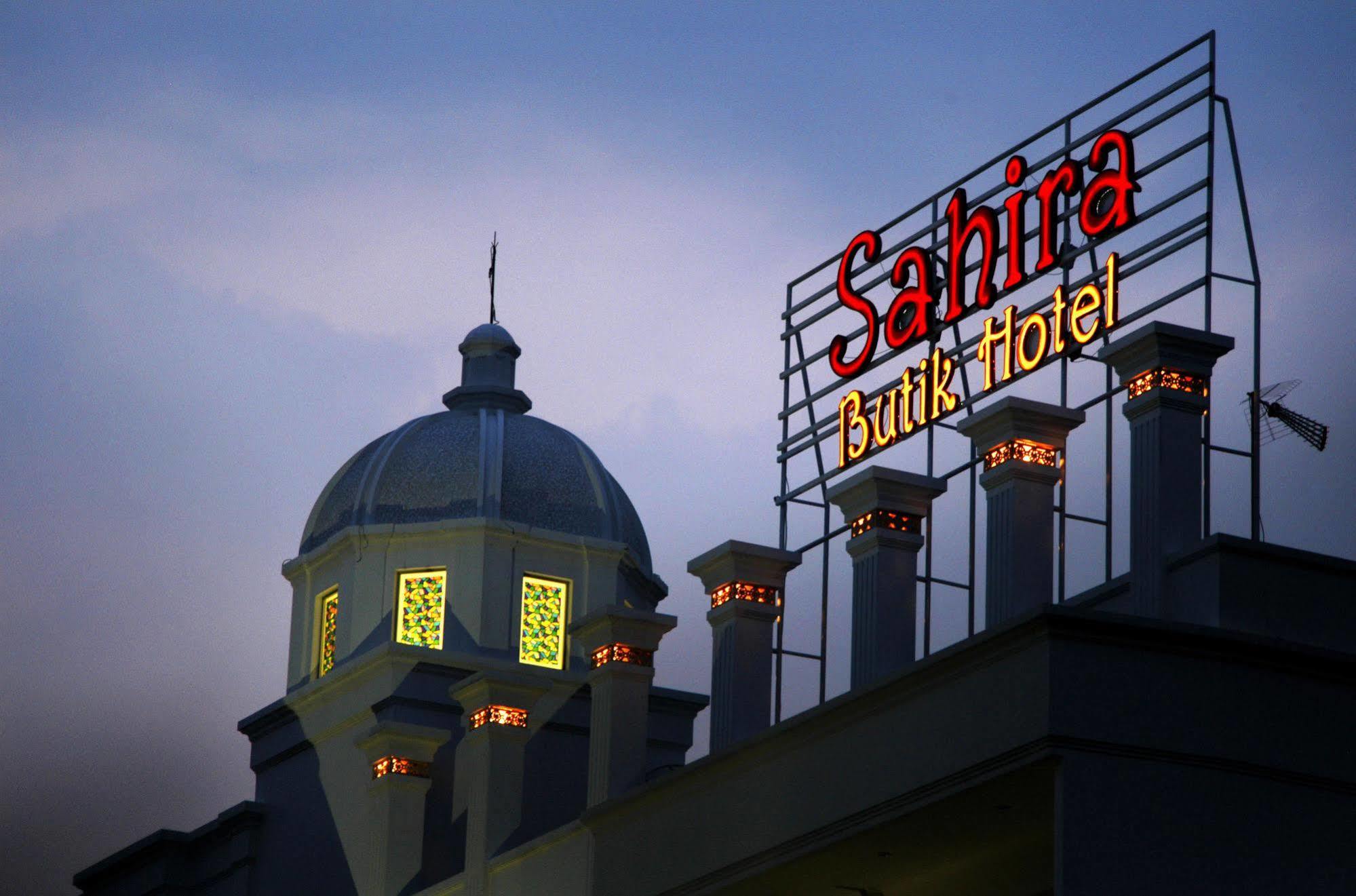 Sahira Butik Hotel Bogor Kültér fotó